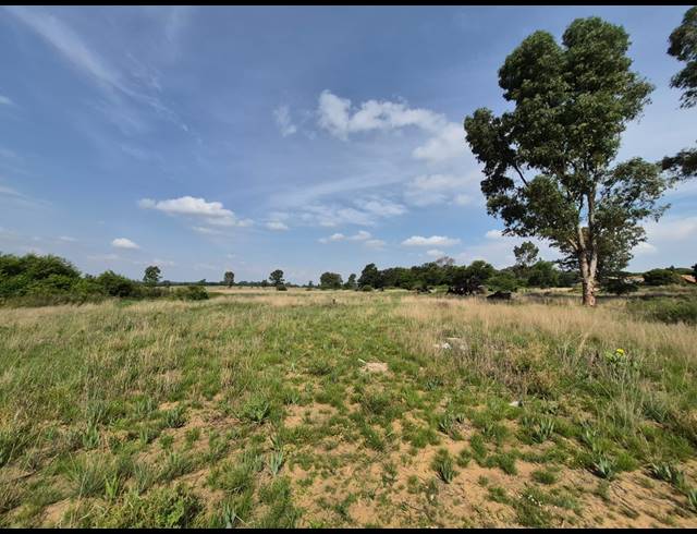 2,242M² VACANT LAND FOR SALE IN VAALPARK